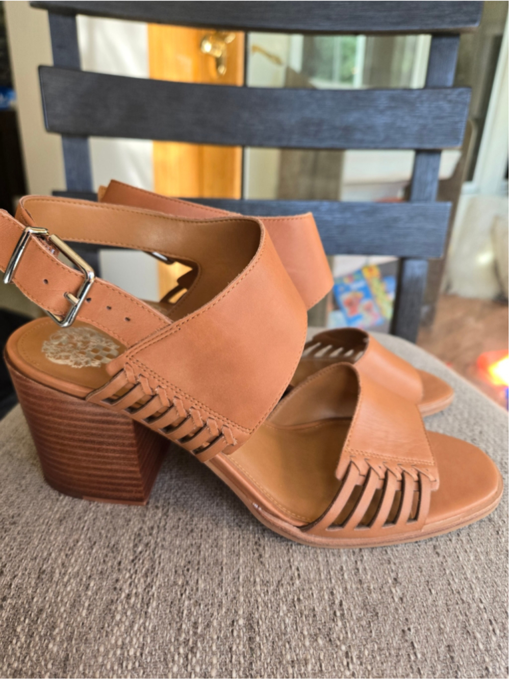 Women's Vince Camuto Sandals Size 10 Tan Leather Block Heel